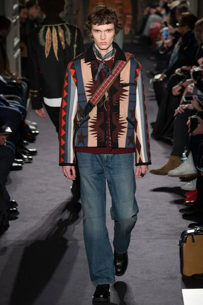 Look 53